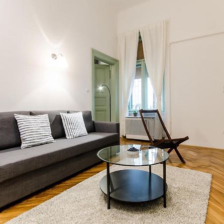B63 2 Bedroom Apartment In Heart Of City Budapest Esterno foto