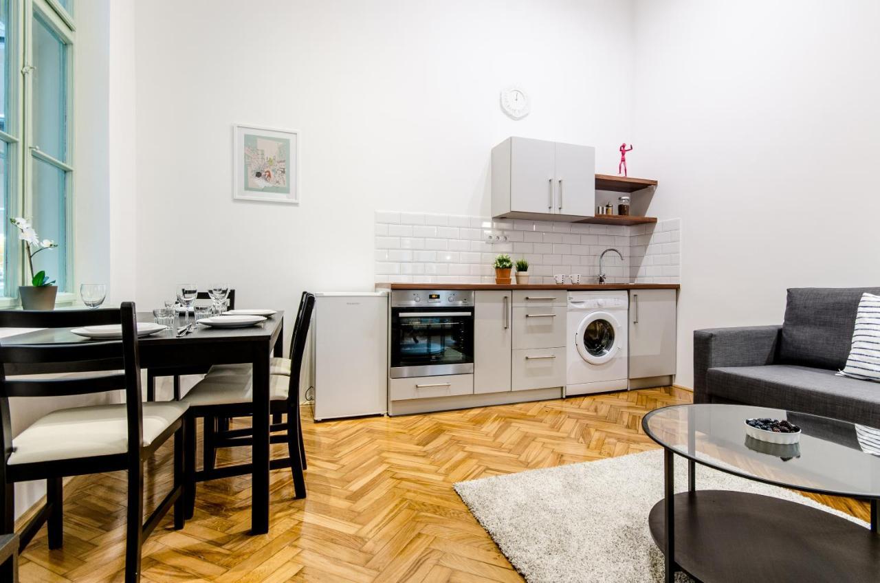 B63 2 Bedroom Apartment In Heart Of City Budapest Esterno foto